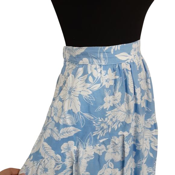 C&C California 100% Linen Maxi Skirt Set Blue Floral Crop Top Drop Shoulder Sz L - Picture 9 of 13